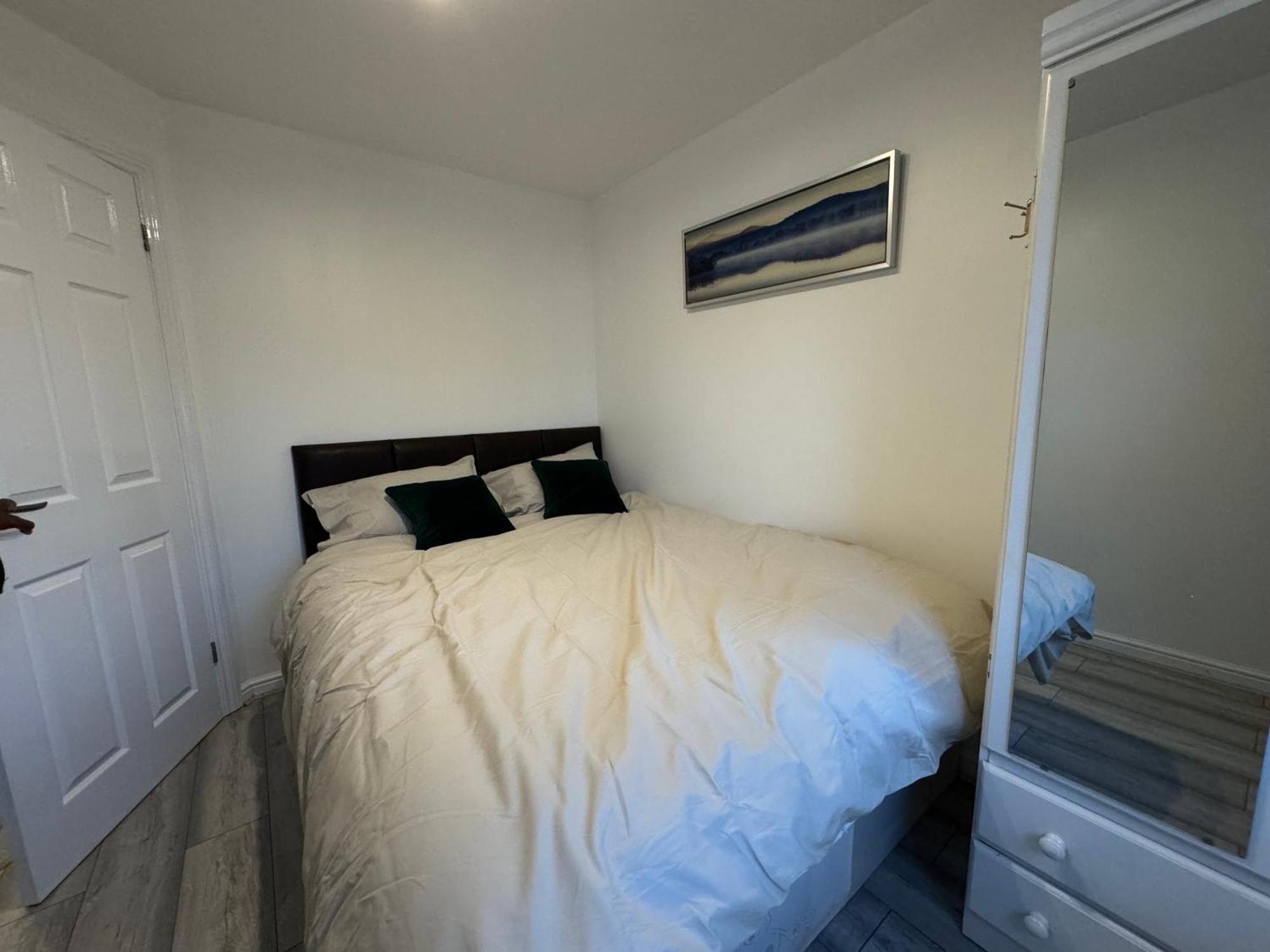 Spacious 3 Bedroom Home, With Private Driveway 5 Minutes From Excel Centre & Custom House Casa vacanze