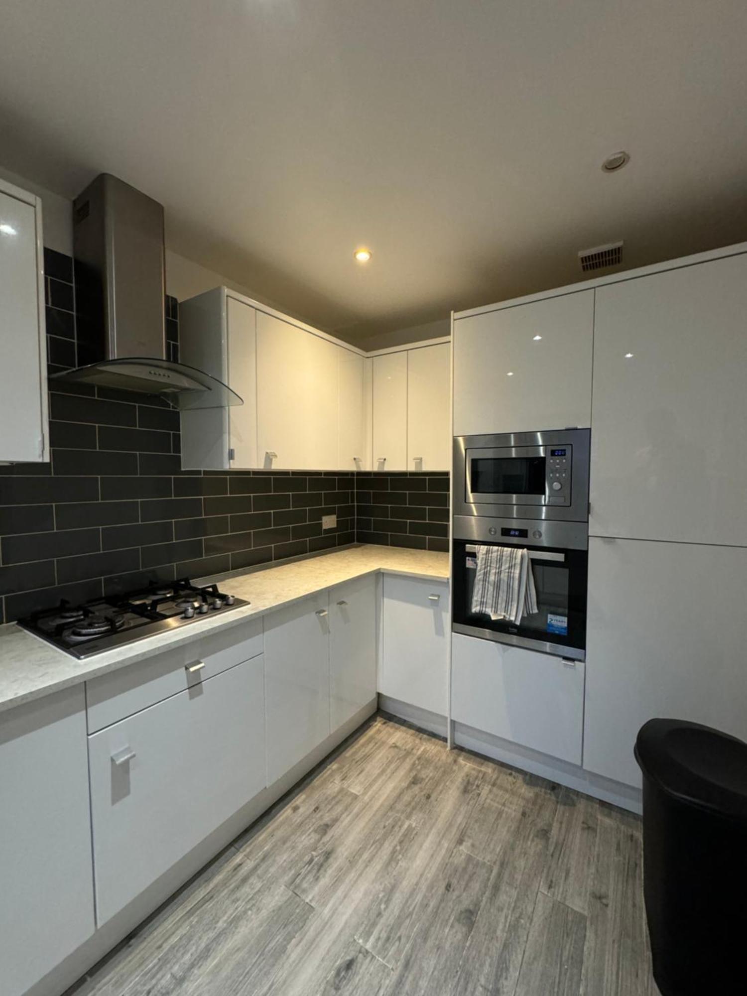 Casa vacanze Spacious 3 Bedroom Home, With Private Driveway 5 Minutes From Excel Centre & Custom House Londra
