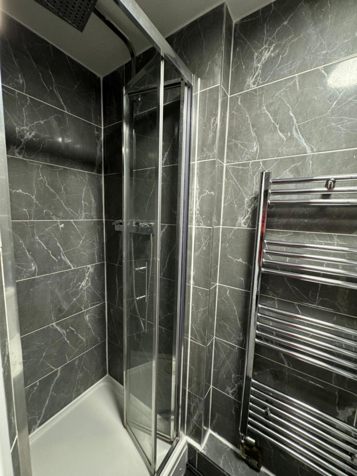 Spacious 3 Bedroom Home, With Private Driveway 5 Minutes From Excel Centre & Custom House Casa vacanze *
